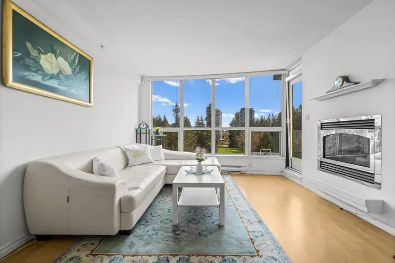 1102 1148 HEFFLEY CRESCENT - photo 1 of 30