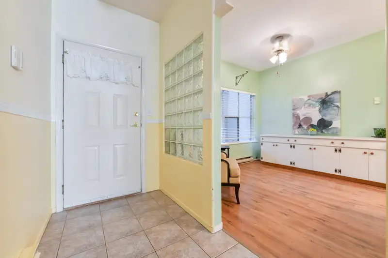 103 20680 56 AVENUE - photo 3 of 21