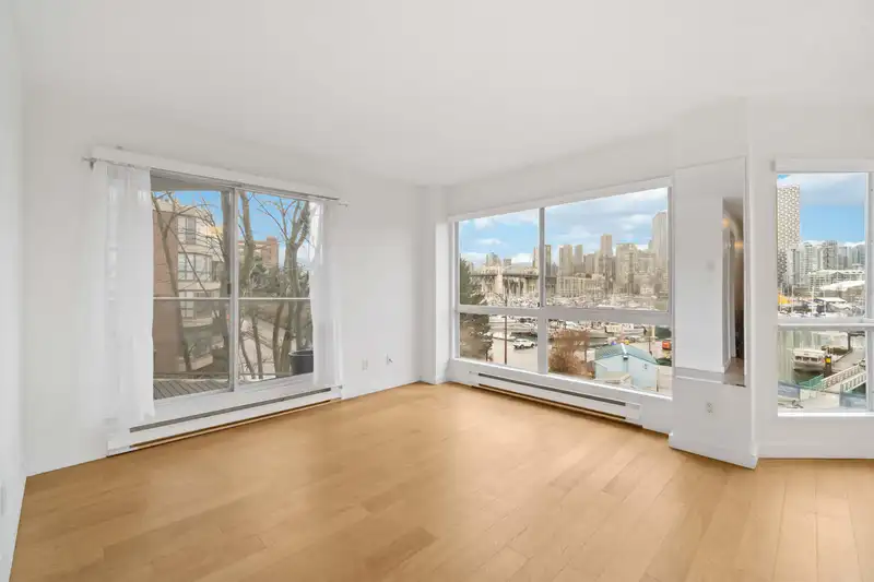 406 1510 W 1ST AVENUE - photo 2 of 19