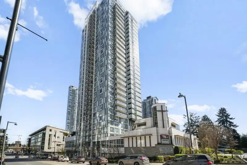 2901 13398 104 AVENUE - photo 1 of 27