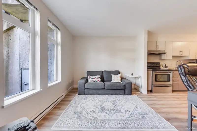 101 5568 KINGS ROAD - photo 3 of 25