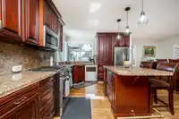 404 MUNDY STREET - thumbnail 9