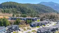 18 3385 MAMQUAM ROAD - thumbnail 4