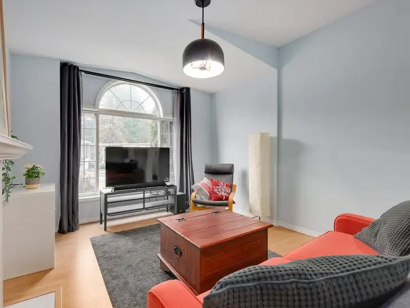 158 9080 198 STREET - photo 3 of 24