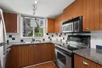 993 LYNN VALLEY ROAD - thumbnail 18