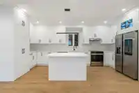 2 3096 VANNESS AVENUE - thumbnail 3