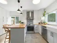 1 3031 WILLIAMS ROAD - thumbnail 9