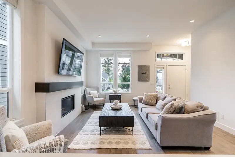 2136 164A STREET - photo 3 of 38