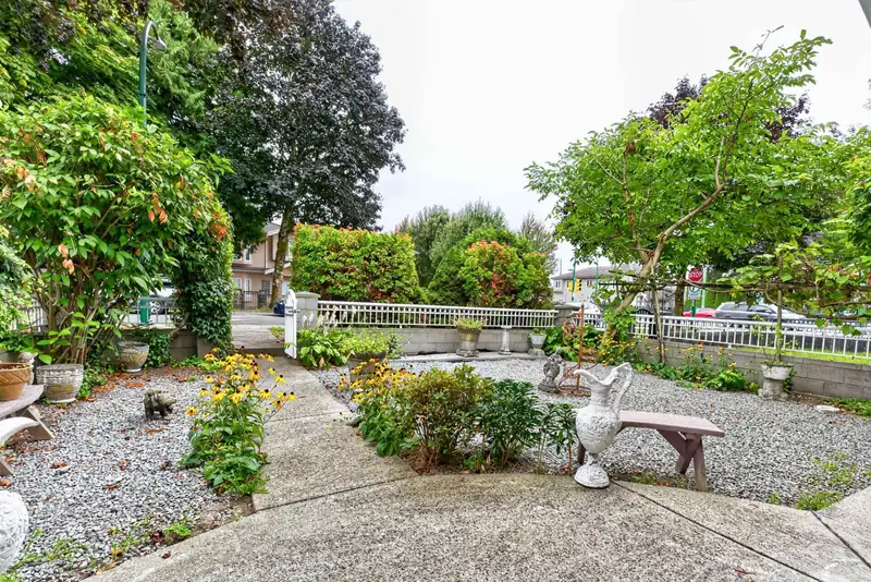 4503 FRANCES STREET - photo 3 of 40