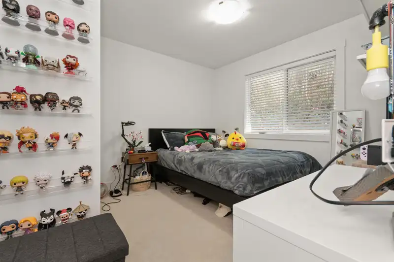 1 6262 REXFORD DRIVE - photo 3 of 40