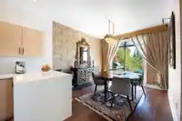 19 1486 JOHNSON STREET - thumbnail 6
