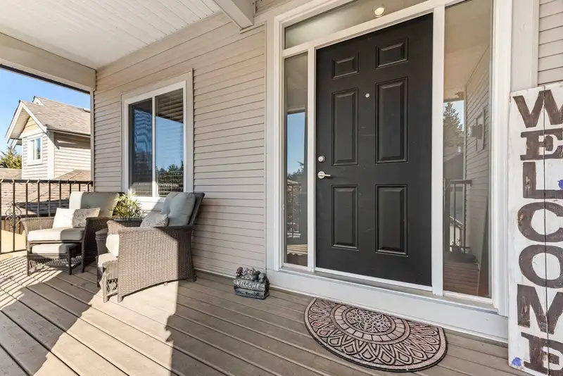 5650 CEDARCREEK DRIVE - photo 3 of 40