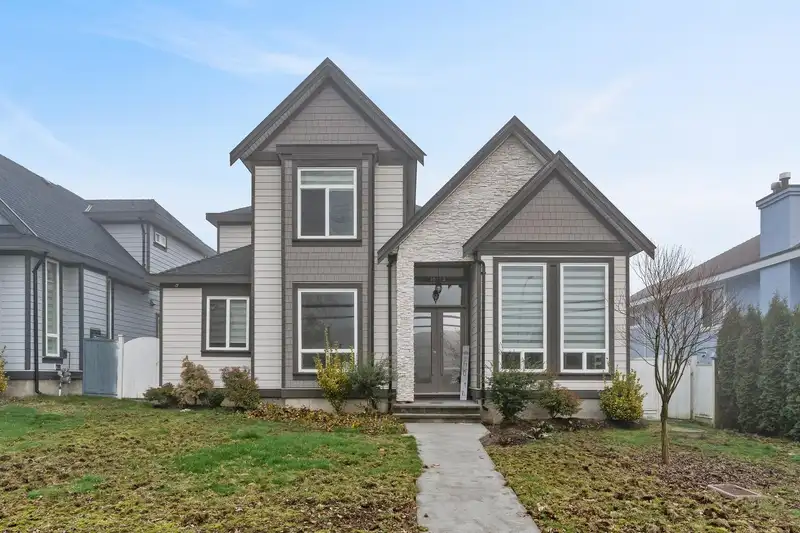 10850 156 STREET - photo 1 of 37