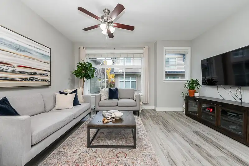 42 20966 77A AVENUE - photo 1 of 25