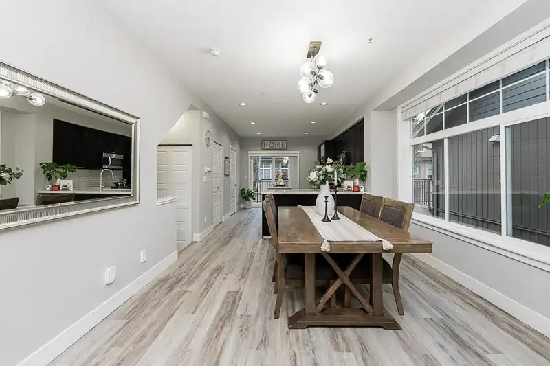 42 20966 77A AVENUE - photo 3 of 25