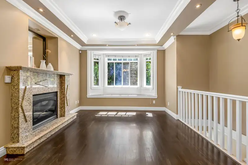 295 W 63RD AVENUE - photo 4 of 25