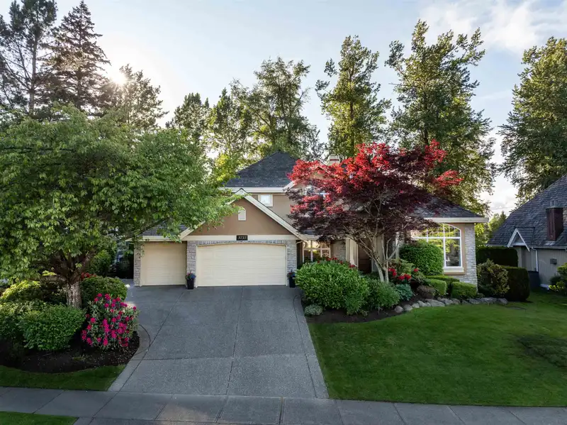3733 DEVONSHIRE DRIVE - photo 1 of 40