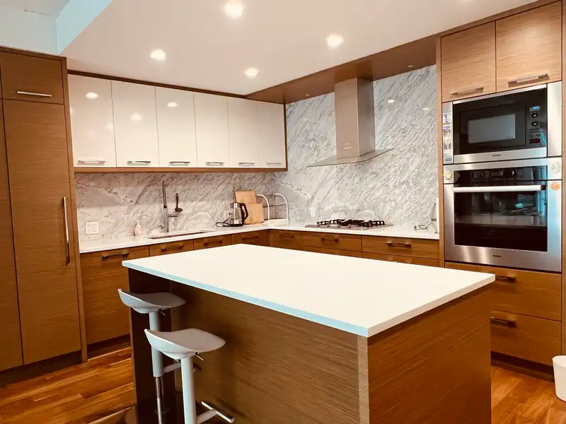 1605 4360 BERESFORD STREET - photo 2 of 8