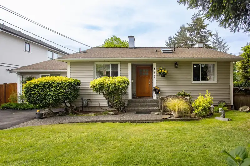 16104 9 AVENUE - photo 1 of 40