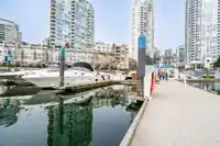 D7 1088 MARINASIDE CRESCENT - thumbnail 3