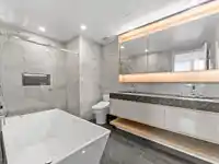 705 1342 JOHNSTON ROAD - thumbnail 16