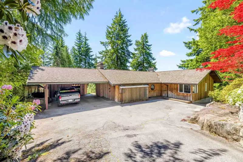 4663 WOODRIDGE PLACE - photo 2 of 32