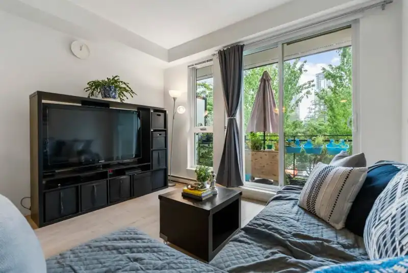 115 13919 FRASER HIGHWAY - photo 1 of 26