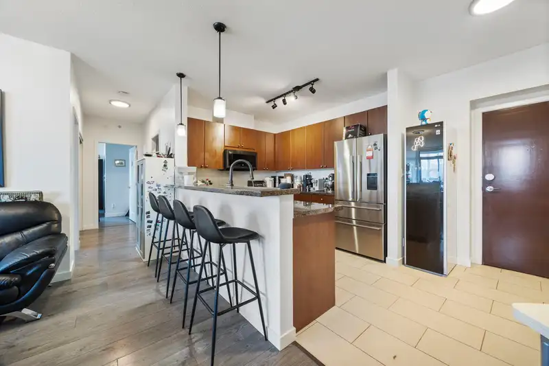 1703 15 E ROYAL AVENUE - photo 1 of 40