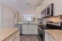 38 21661 88 AVENUE - thumbnail 11