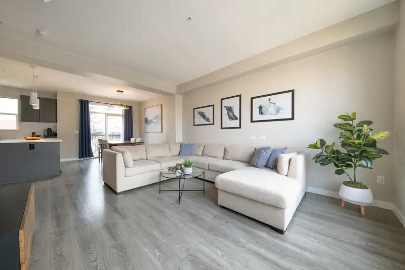 82 7848 209 STREET - photo 2 of 39