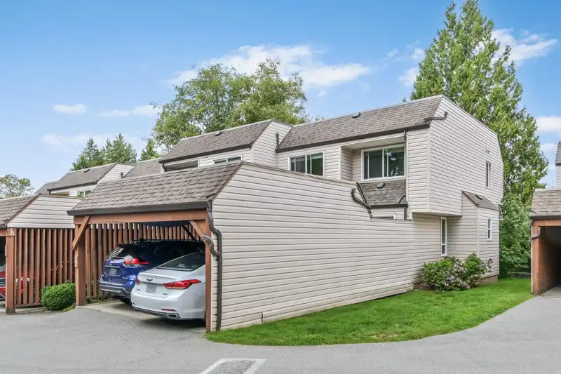 105 5074 201A STREET - photo 2 of 34
