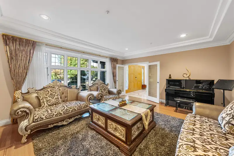 1426 W 48TH AVENUE - photo 3 of 27