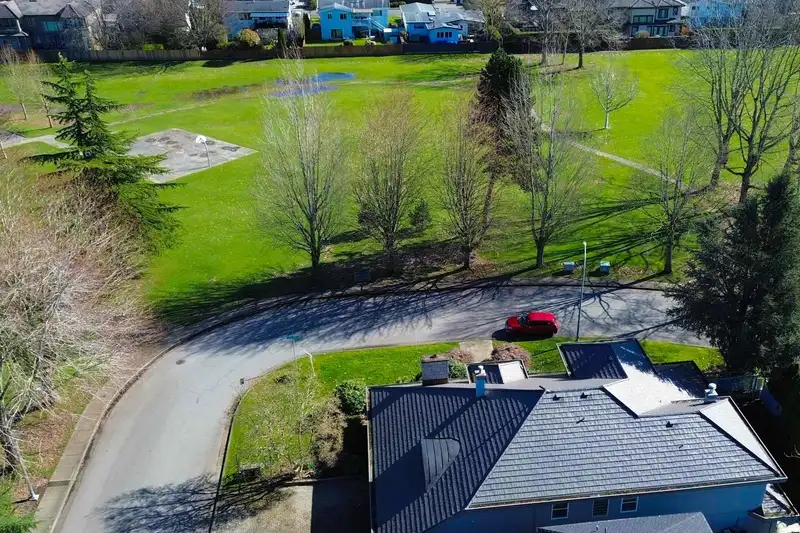 7215 FROBISHER DRIVE - photo 2 of 33