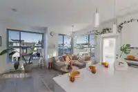 416 7809 209 STREET - thumbnail 2
