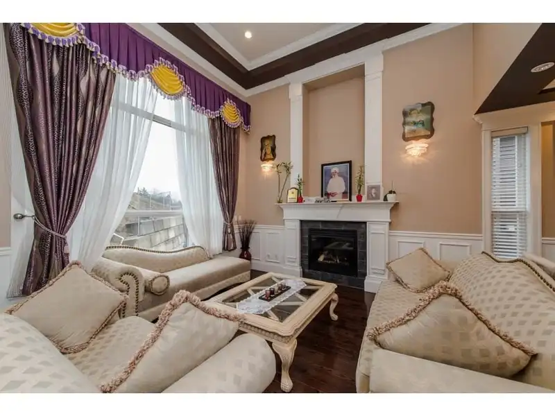 11 3363 HORN STREET - photo 3 of 18