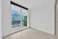 801 9887 WHALLEY BOULEVARD - thumbnail 20
