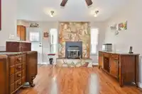 32438 BADGER AVENUE - thumbnail 10