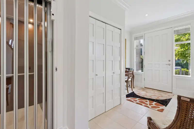 2133 GORDON AVENUE - photo 3 of 40