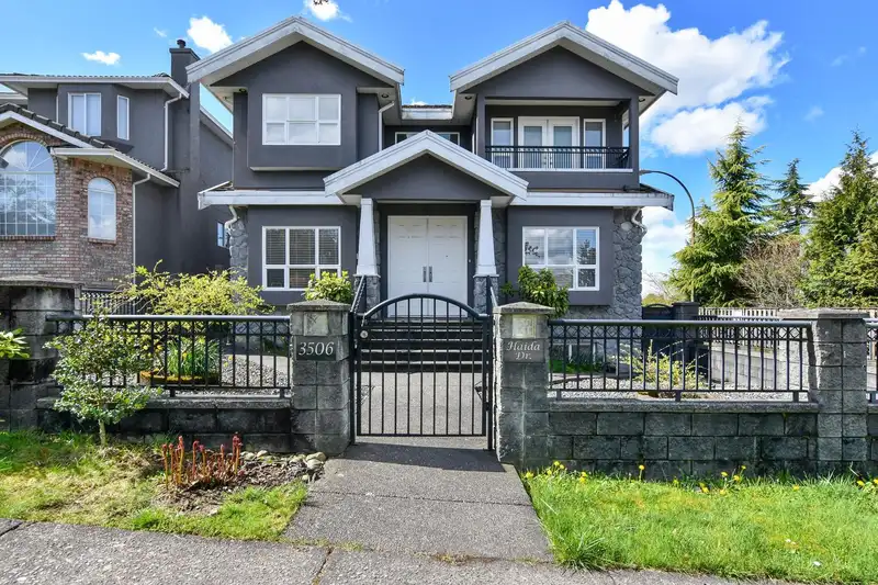 3506 HAIDA DRIVE - photo 1 of 40