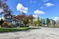 3506 HAIDA DRIVE - thumbnail 2