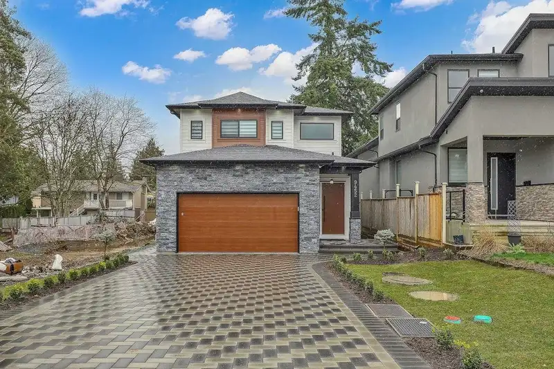 9452 118 STREET - photo 1 of 40