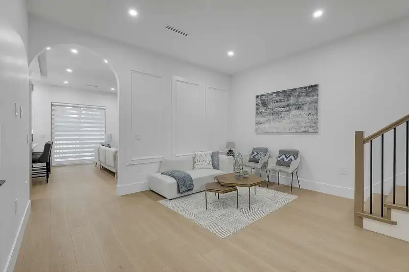 9452 118 STREET - photo 3 of 40