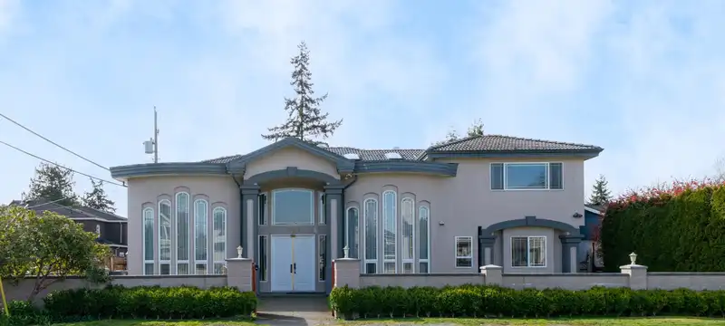 10684 AINTREE PLACE - photo 2 of 40