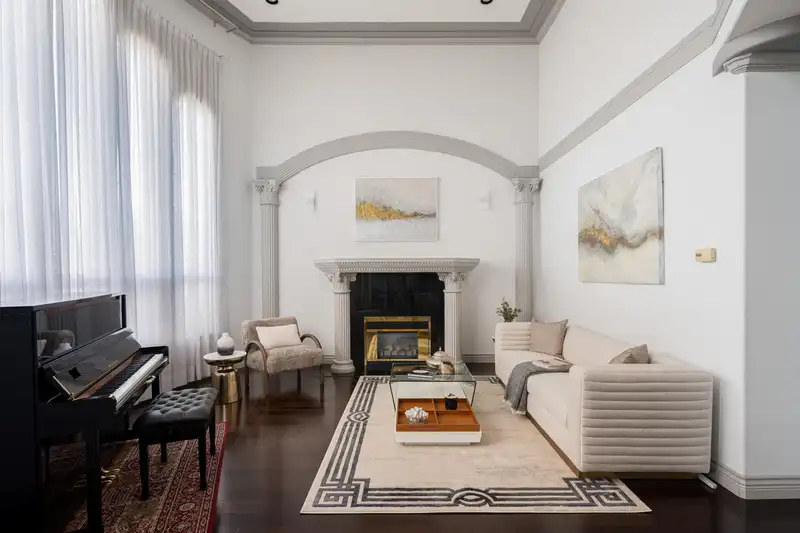 10684 AINTREE PLACE - photo 4 of 40