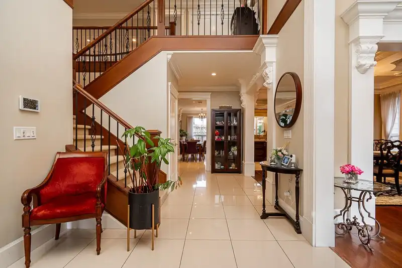 8800 MOORE ROAD - photo 4 of 40