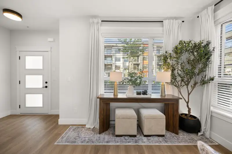 4 20926 83 AVENUE AVENUE - photo 1 of 39
