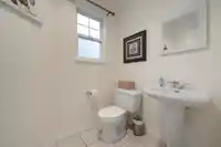 9 4811 BLAIR DRIVE - thumbnail 15