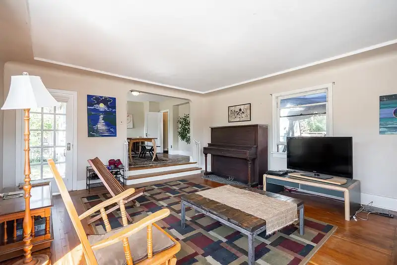 423 CUMBERLAND STREET - photo 4 of 36