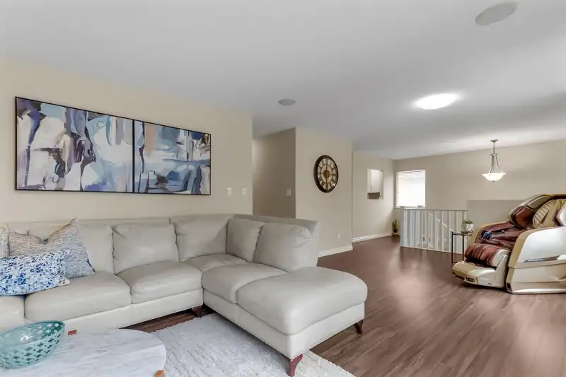 11469 207 STREET - photo 3 of 23