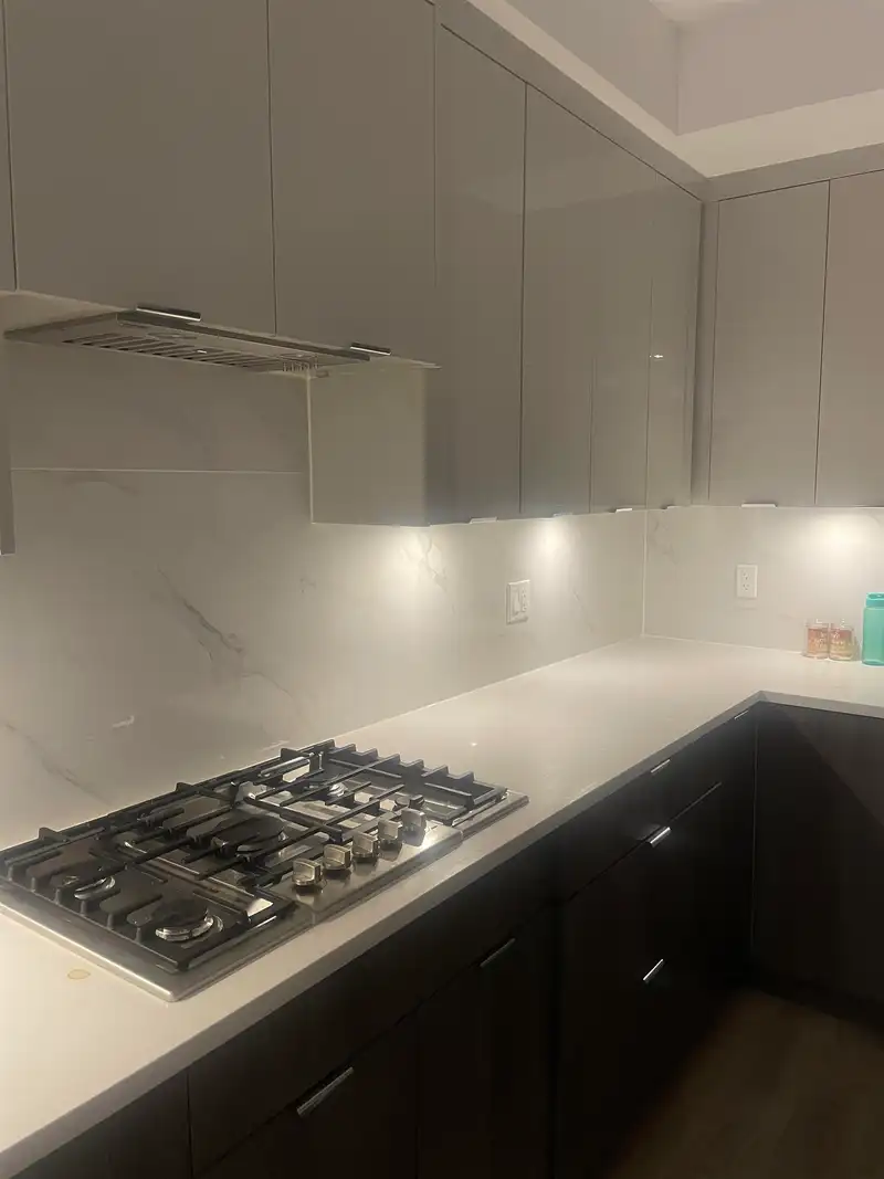 406 14438 72 AVENUE - photo 3 of 11